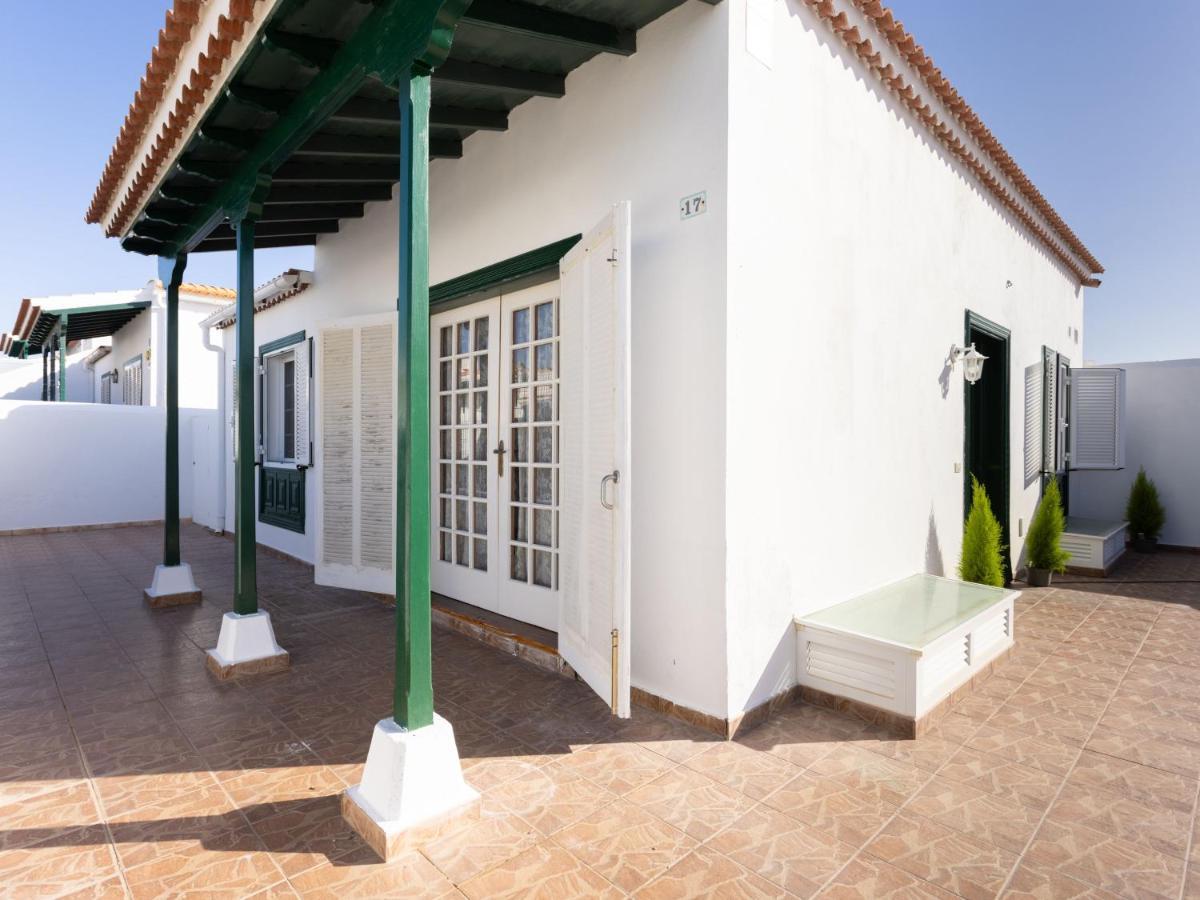 Live Abades Playa Chica & Terrace Apartment Bagian luar foto