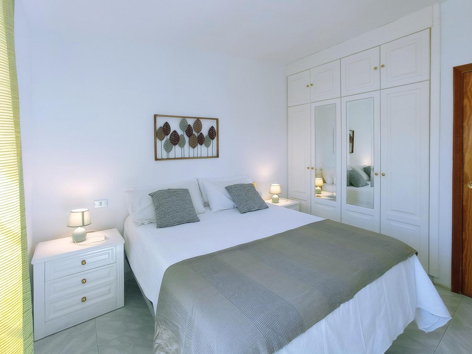 Live Abades Playa Chica & Terrace Apartment Bagian luar foto