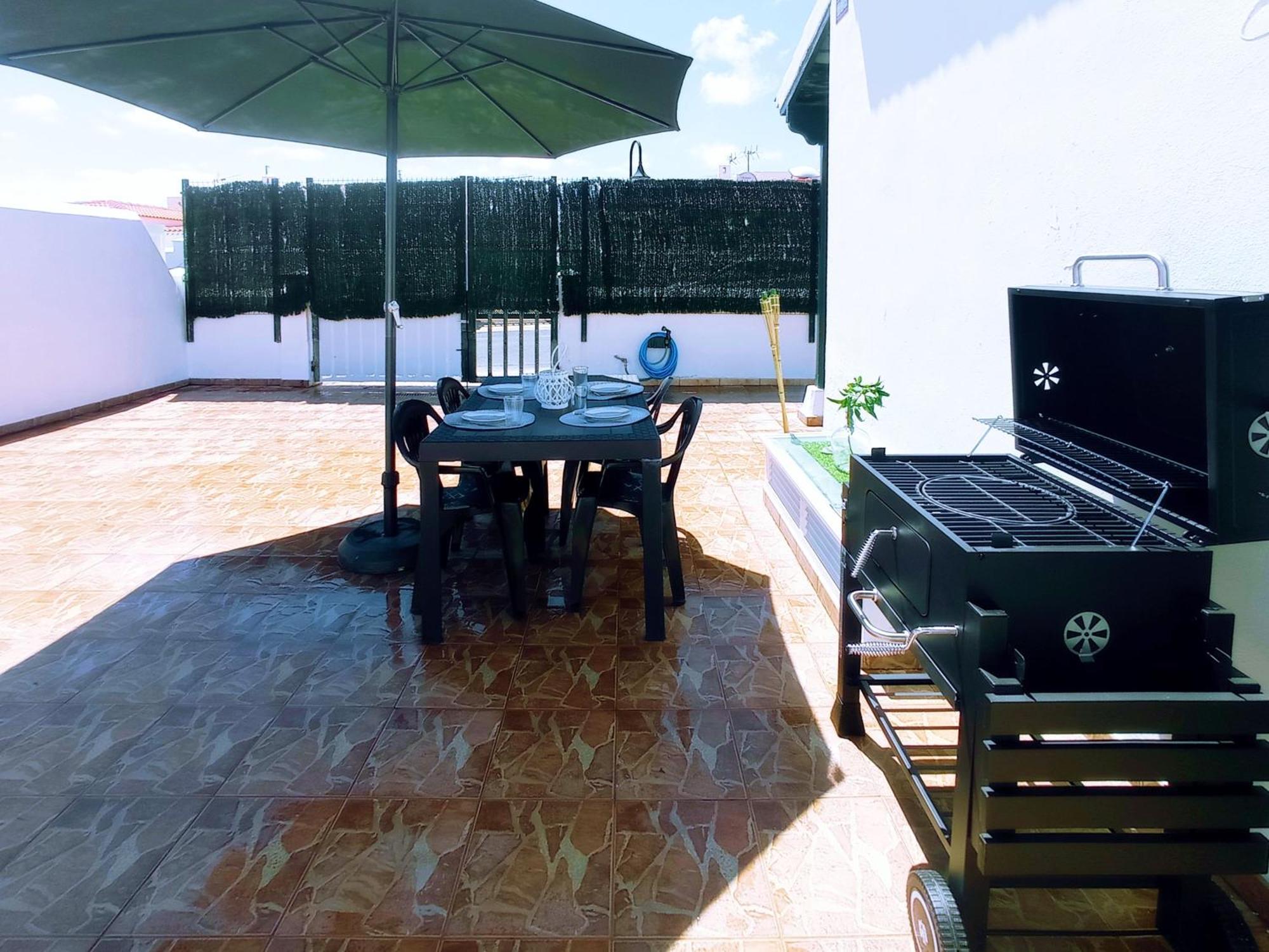 Live Abades Playa Chica & Terrace Apartment Bagian luar foto